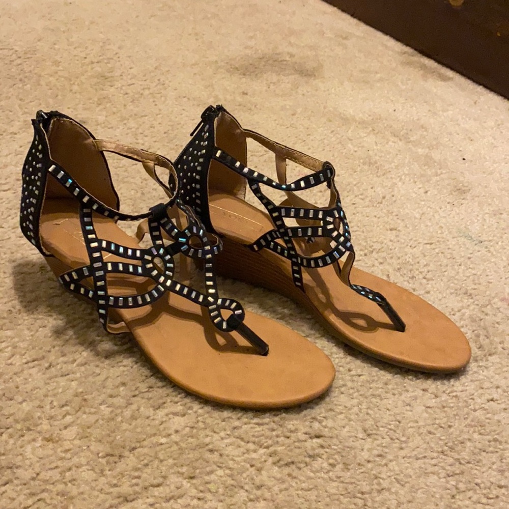 Yoki black high heeled sandals